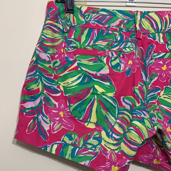 Lilly Pulitzer Callahan shorts size 2 - Picture 9 of 10